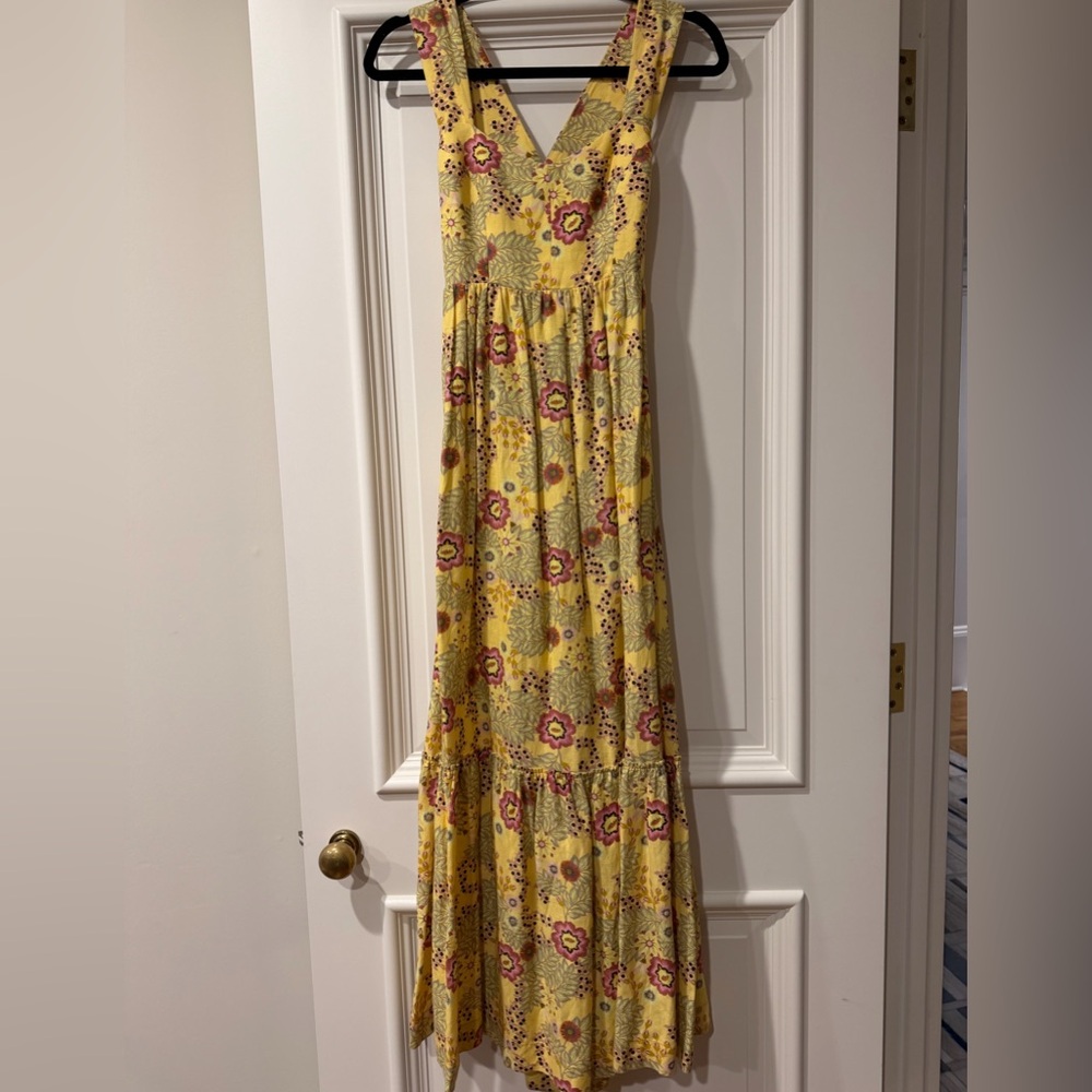 Rebecca Vallence sweetheart neckline maxi dress